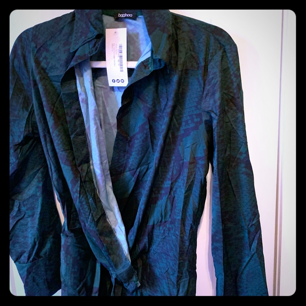 Boohoo Snake Print Wrap Blouse!